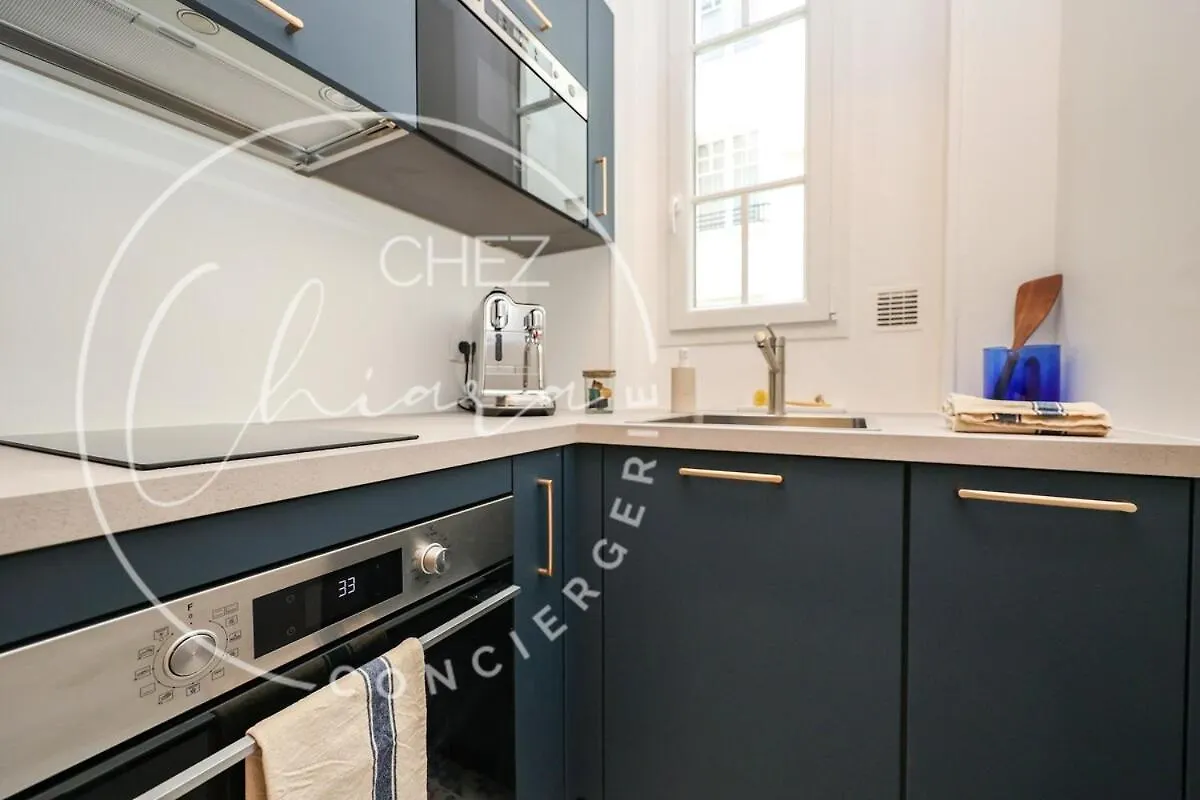 Charming And Modern Flat Appartement Parijs