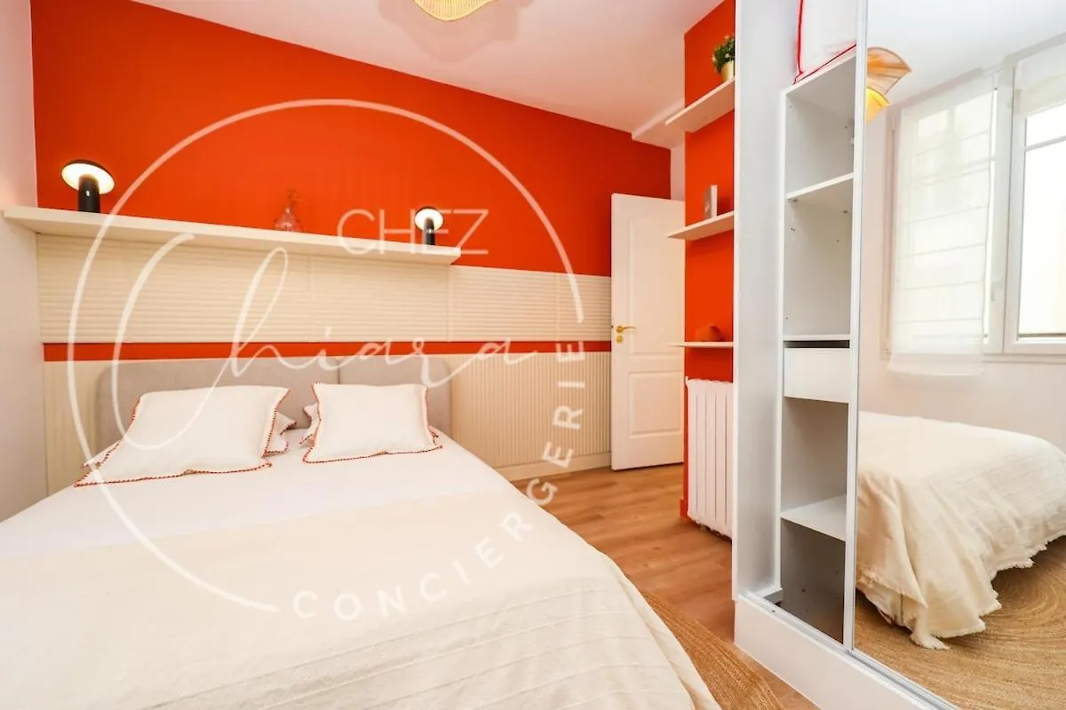Charming And Modern Flat Appartement Parijs