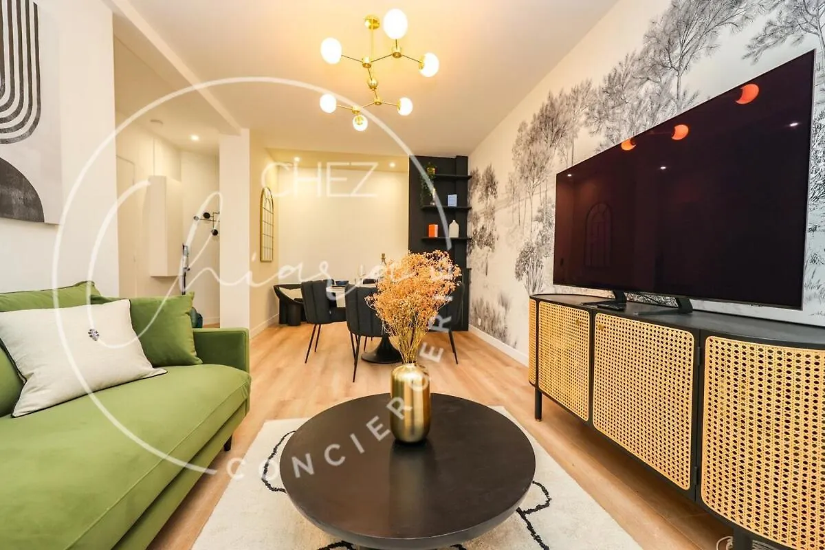 Charming And Modern Flat Appartement Parijs